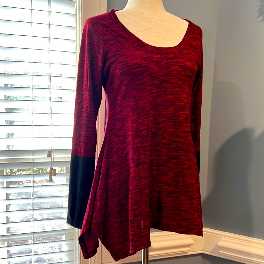 Sophie max red and black long sleeve tunic shirt